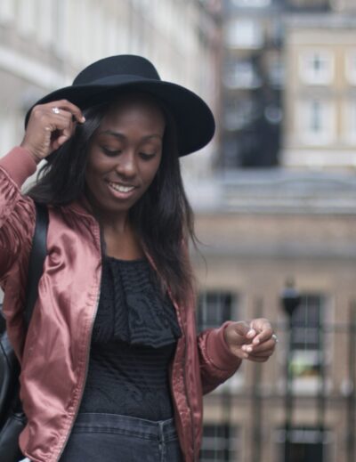 The Hat Logic - Lost in London: A 5 Tip Guide to Surviving the City