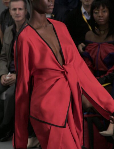 The Hat Logic - Lost in London: A 5 Tip Guide to Surviving the City