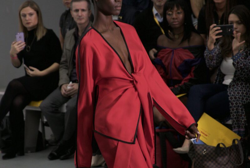 The Hat Logic - Lost in London: A 5 Tip Guide to Surviving the City