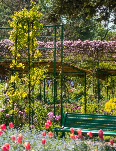 Jordan Taylor C - An Insider's Guide to Giverny, giverny, travel, insider's guide, insiders guide to giverny, paris, paris france, france travel, giverny travel, guide to giverny, paris day trip, giverny day trip